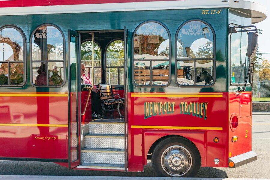Newport: Scenic Trolley Tour - Bellevue Avenue and the Gilded Age mansions