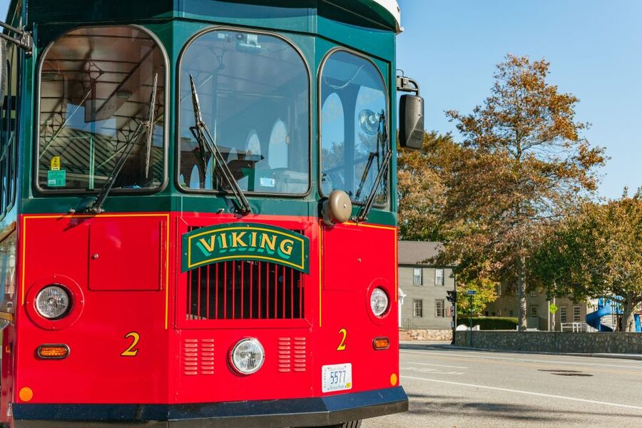 Newport: Scenic Trolley Tour - Ten-Mile Ocean Drive and the coast