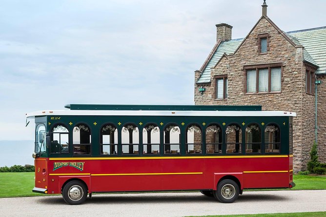 Newport Trolley Tour with Breakers Mansion - Viking Tours - How to use the tour as a Newport orientation