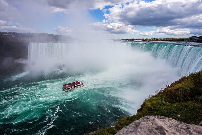 Niagara Falls 1 Day Tour from NYC with Maid of the Mist Boat Ride - Luna Island and Bridal Veil Falls