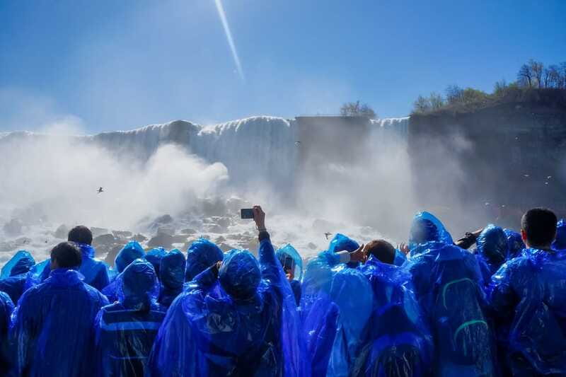 Niagara Falls: Canadian Side Day Trip with Maid of The Mist - Journey Behind the Falls is the winter alternative