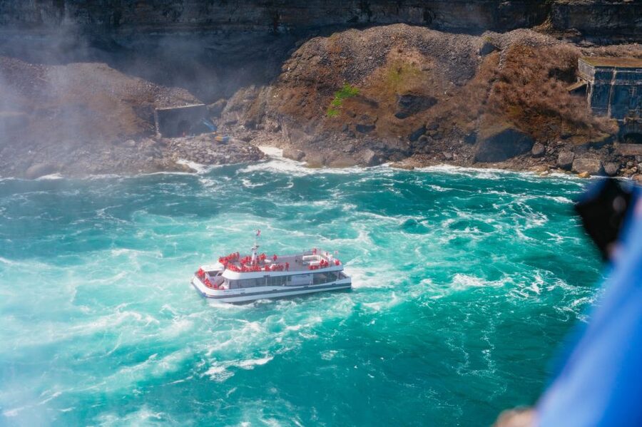 Niagara Falls, USA: American Tour & Maid of The Mist - The American side gives you a full day of Falls views