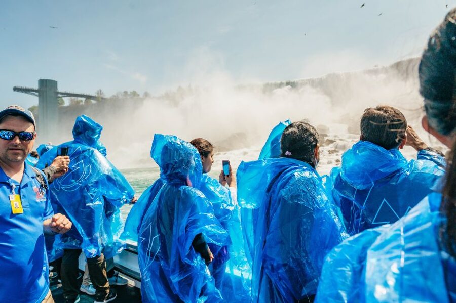 Niagara Falls, USA: American Tour & Maid of The Mist - Four hours is the official plan, but allow extra time