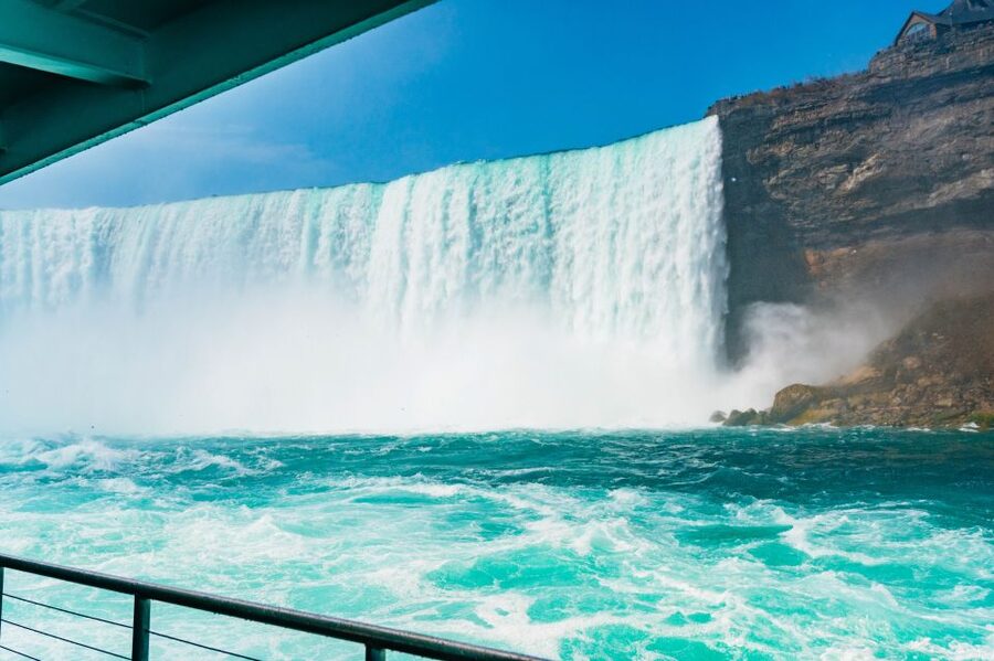 Niagara Falls, USA: American Tour & Maid of The Mist - The Observation Tower starts with the big picture