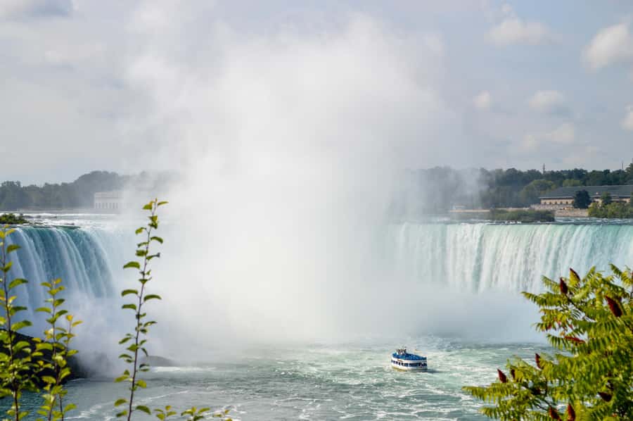 Niagara Falls USA: Cave of the Winds & Maid of the Mist Ride - Getting soaked at the Cave of the Winds