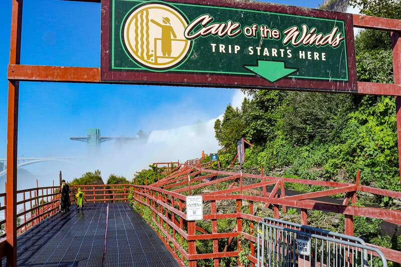 Niagara Falls, USA: Maid of Mist & Cave of Winds Combo Tour - The guide factor: stories, pacing, and group care