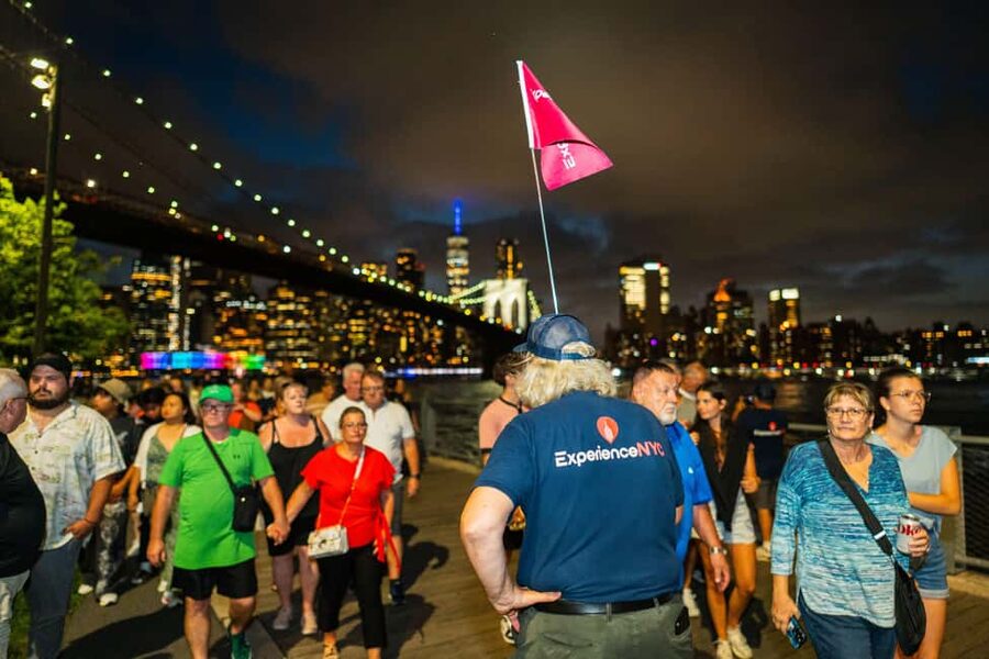 NYC at Night: 3-Hour Luxury Bus Tour of Top Highlights - Key points to know before you book