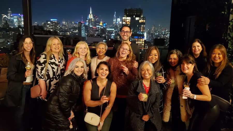 NYC: Bar, Lounge and Rooftop Nightlife Tour - Walking, clothing, and entry rules