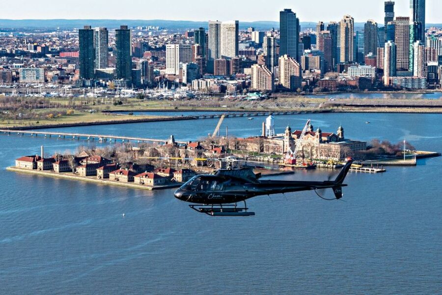 NYC: Big Apple Helicopter Tour - Why a helicopter is one of New York’s best orientation rides