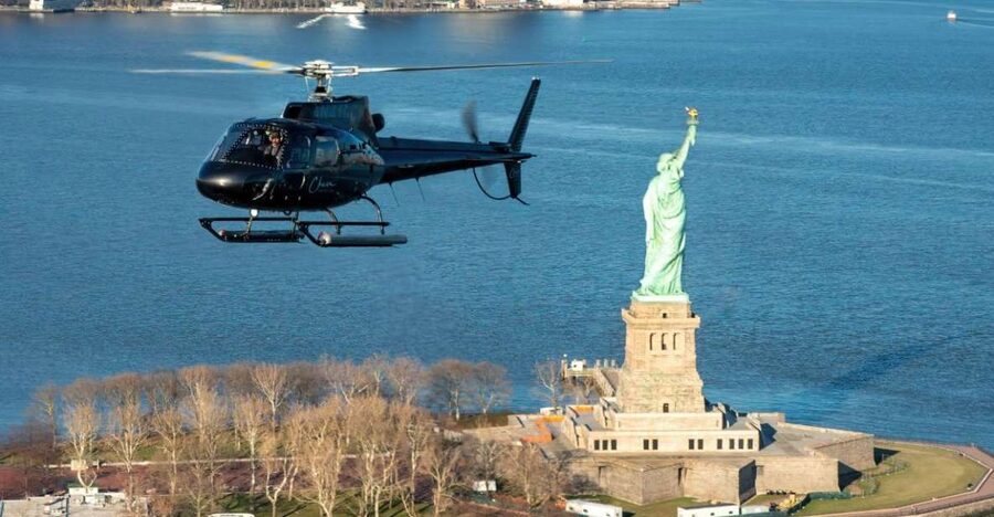 NYC: Big Apple Helicopter Tour - Midtown icons from a useful distance