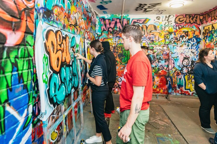 NYC: Brooklyn Graffiti Workshop with Local Artist - Your first spray lines and lettering practice