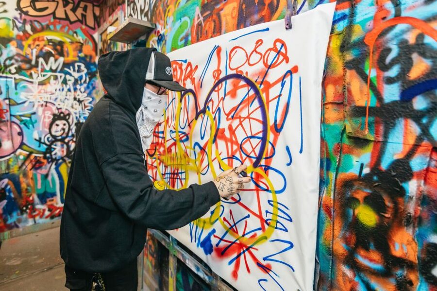 NYC: Brooklyn Graffiti Workshop with Local Artist - Learning from Ghost, Leaf, and the studio artists