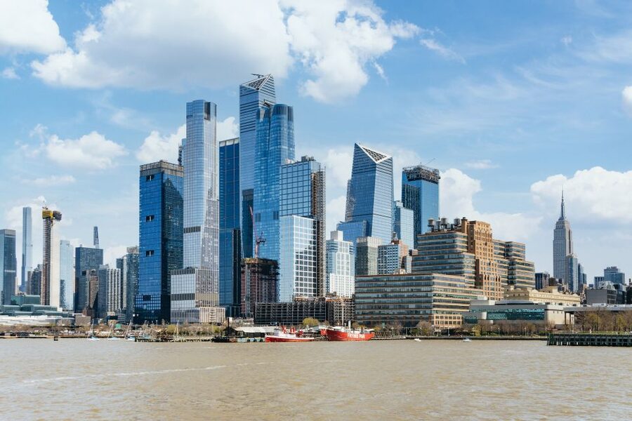 NYC: Circle Line 1.5-Hr Landmarks Skip-The-Box-Office Cruise - The Statue of Liberty photo stop
