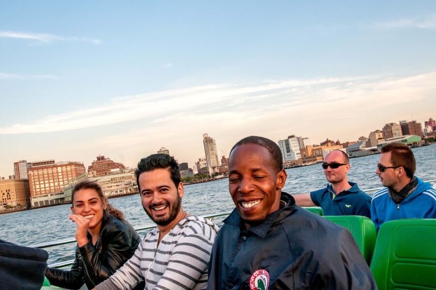 NYC: Circle Line "The Beast" Midtown/Downtown Speedboat Ride - Practical booking advice before you go