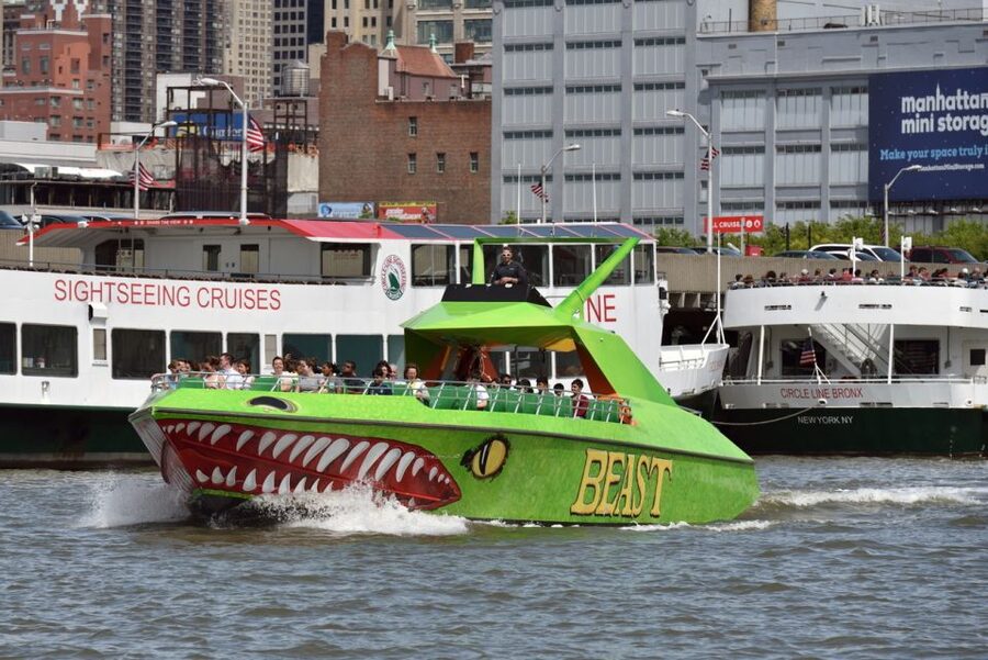 NYC: Circle Line "The Beast" Midtown/Downtown Speedboat Ride - Who will enjoy this ride most?