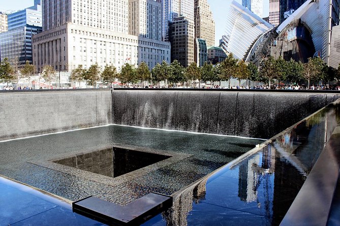 NYC City Tour: Statue of Liberty, 9/11 Memorial, Wall Street - Security and what to carry