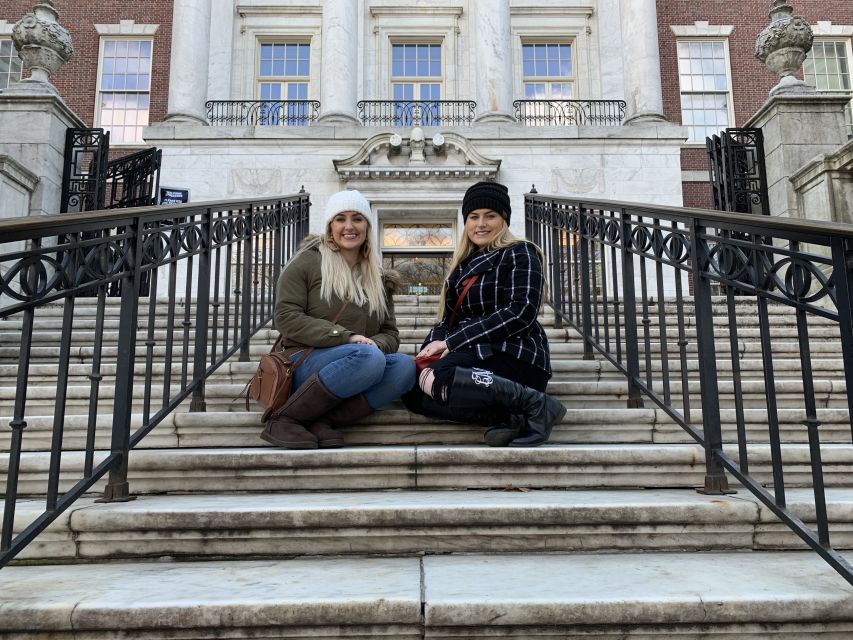 NYC: Gossip Girl Sites Bus Tour - Why the Gossip Girl setting works so well