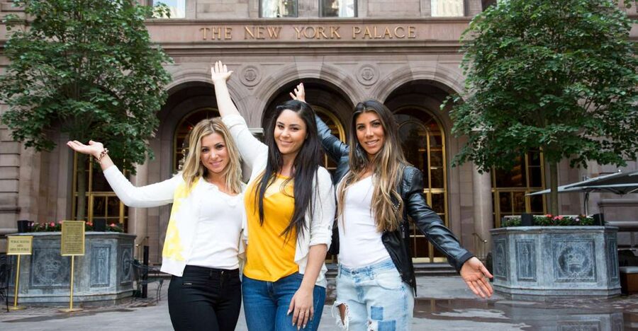 NYC: Gossip Girl Sites Bus Tour - The Empire Hotel and Chuck Bass’s world