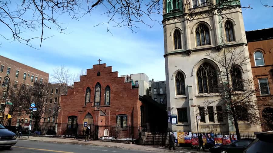 NYC: Harlem Hallelujah! Gospel Wednesday Concert - Entering Convent Avenue Baptist Church