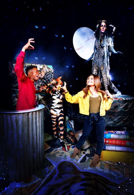 NYC: Madame Tussauds Entry Tickets - Photo stops made for families and friends