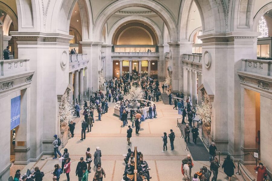 NYC: Metropolitan Museum of Art Highlights Tour - Why the Met is easier with a route