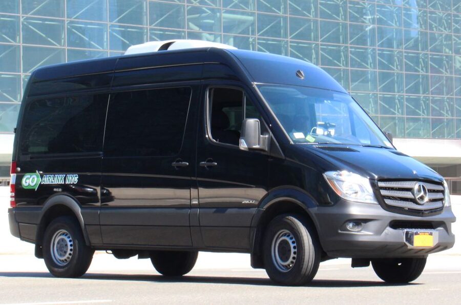 NYC: One-Way Transfer to/from JFK Airport and Manhattan - The shared van ride into Manhattan