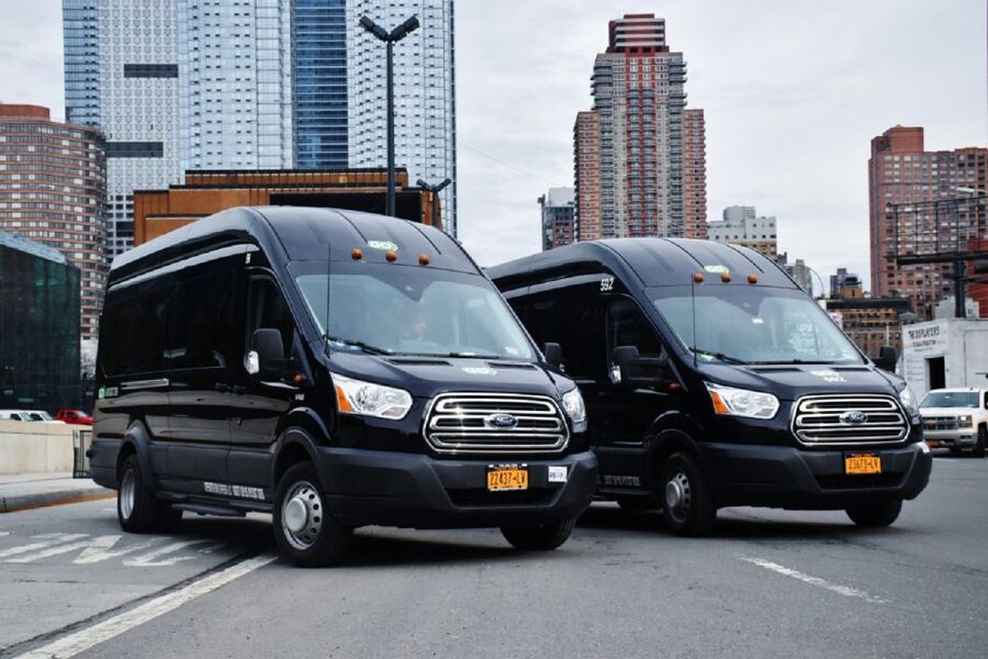 NYC: One-Way Transfer to/from JFK Airport and Manhattan - Finding the driver at JFK
