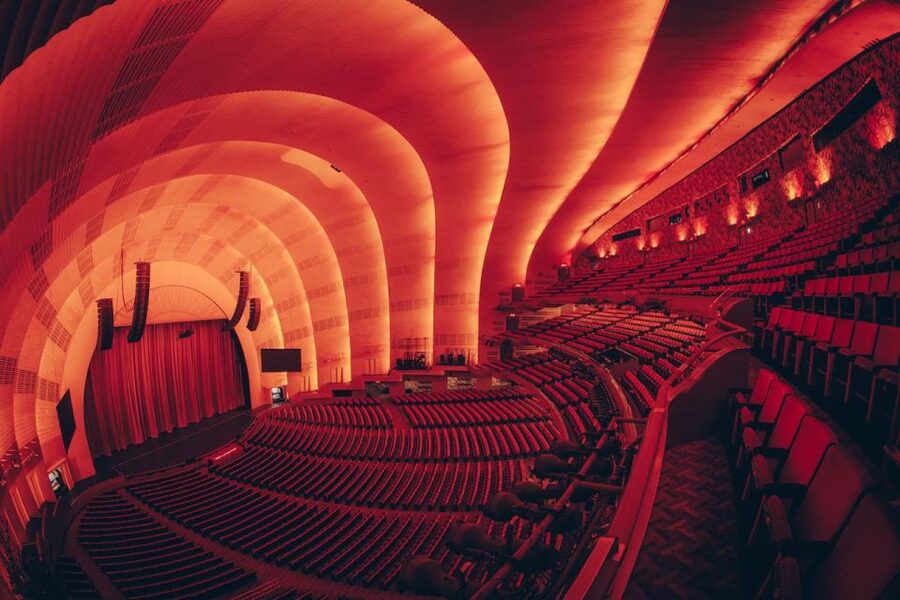 NYC: Radio City Music Hall Tour Experience - The Great Stage, from the audience to below