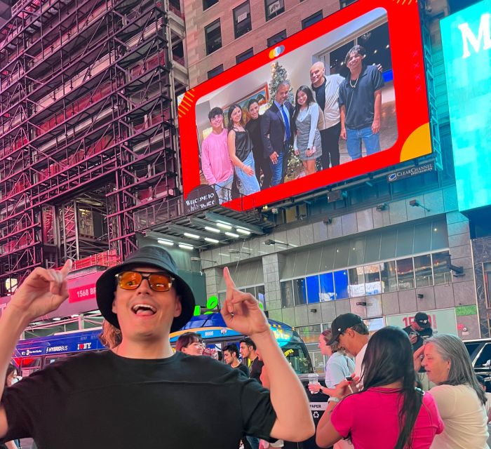 NYC: See Yourself on a Times Square Billboard for 24 Hours - Finding 1560 Broadway in the middle of Times Square