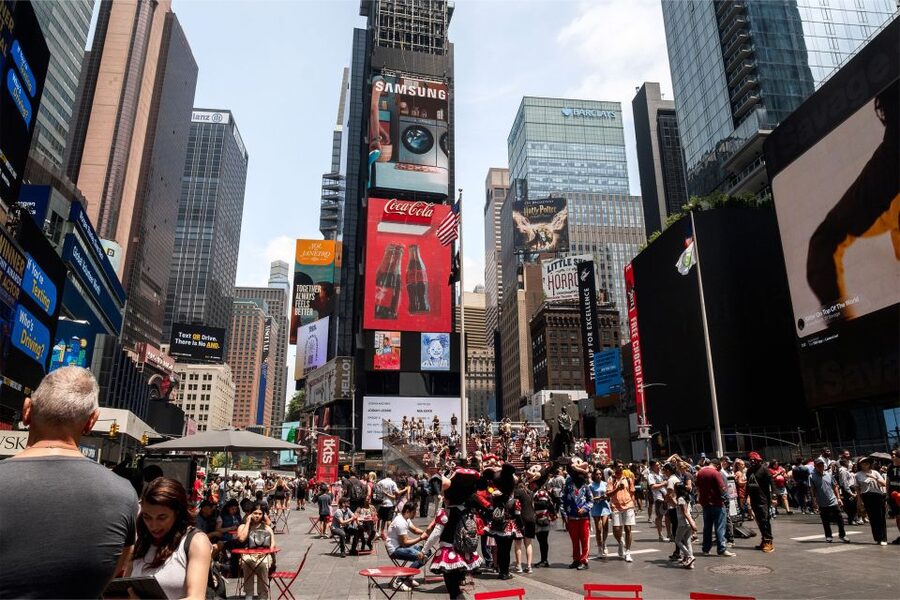 NYC: See Yourself on a Times Square Billboard for 24 Hours - Watching it in person and online