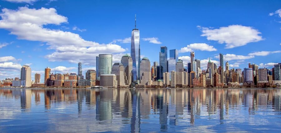 NYC: Starship Landmark 90 Minute Sightseeing Cruise - Guides, commentary, and sound quality