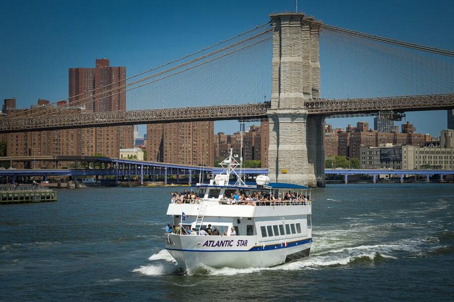 NYC: Starship Landmark 90 Minute Sightseeing Cruise - South Street Seaport and the return along Manhattan