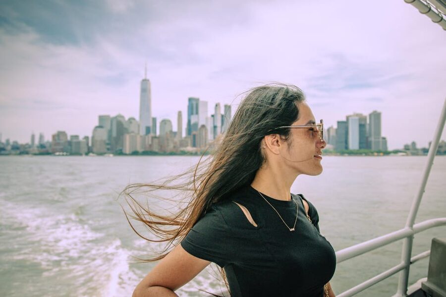 NYC: Starship Landmark 90 Minute Sightseeing Cruise - Chelsea Piers and Hudson Yards at the end