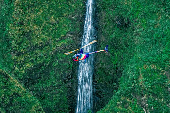Oahu: 45 Minute Sights Unseen Helicopter Tour - Doors Off or On - Diamond Head and Honolulu Harbor set the scene