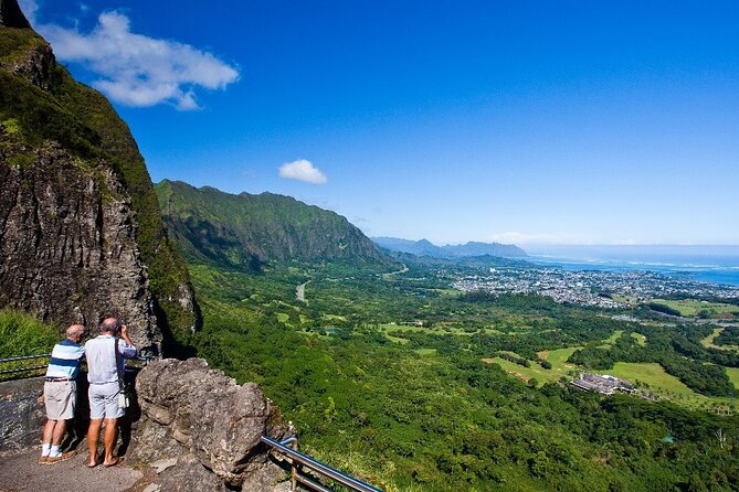 Oahu Circle Island Tour with Waimea Waterfall - Coffee, macadamia nuts, and Chinaman’s Hat
