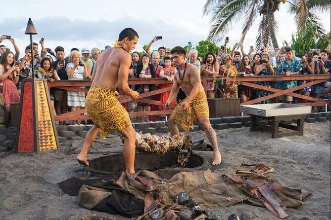 Oahu: Germaine's Luau - A beachside start in Kapolei