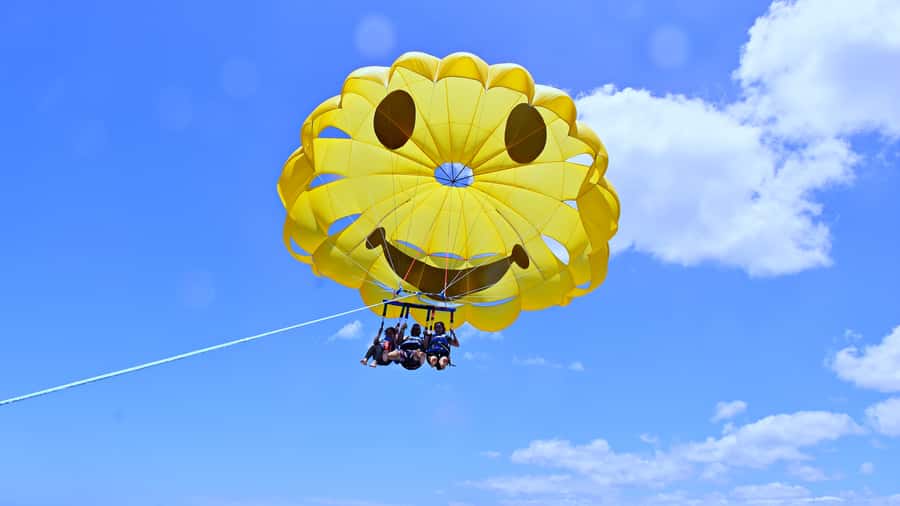 Oahu: Waikiki Parasailing - Key points at a glance