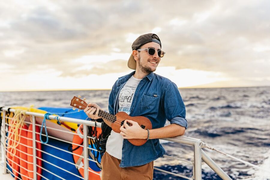 Oahu: Waikiki Sunset Catamaran Cocktail Cruise - Should you book the Hanu Lani sunset cruise?