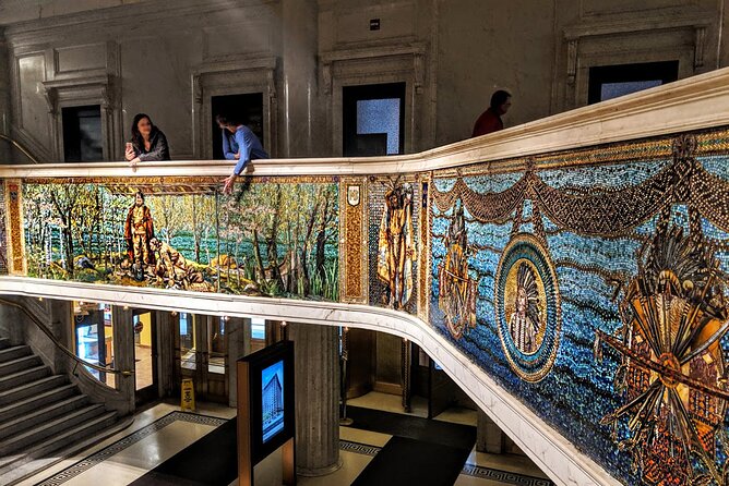 Original Chicago Architecture Interiors Tour: Dazzling Interiors - Surprise stops through the Loop