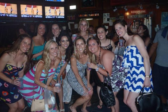 Original Key West Pub Crawl: The Best Bars with Free T-Shirt - Rick’s Key West and the Caribbean Breeze