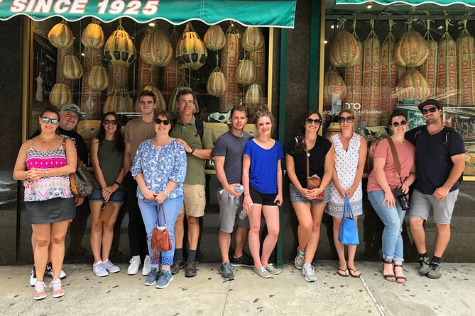 Original NYC Guided Food Tour of Chinatown and Little Italy - Finishing with cannoli at Ferrara Bakery & Cafe