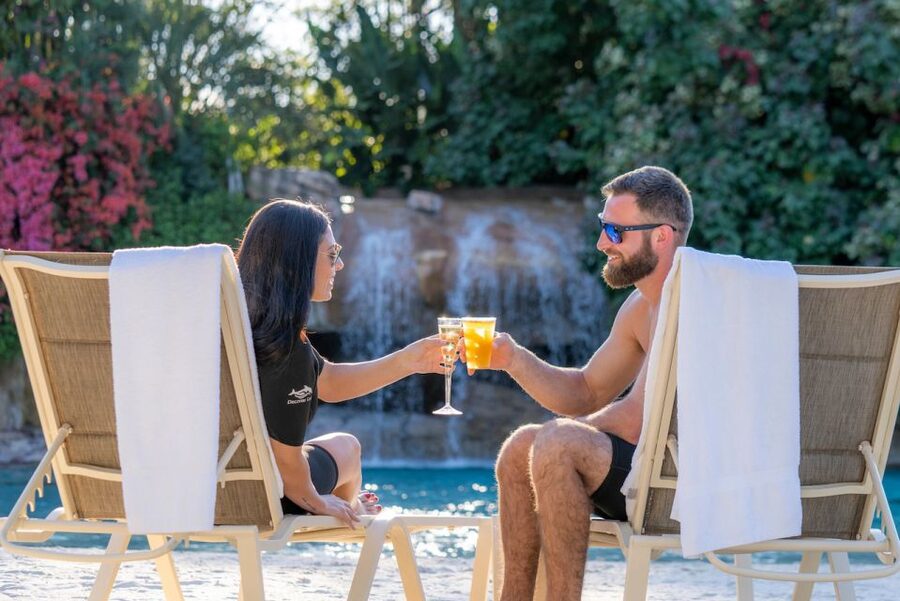 Orlando: Discovery Cove Admission Ticket & Additional Parks - Snorkeling with rays in the Grand Reef