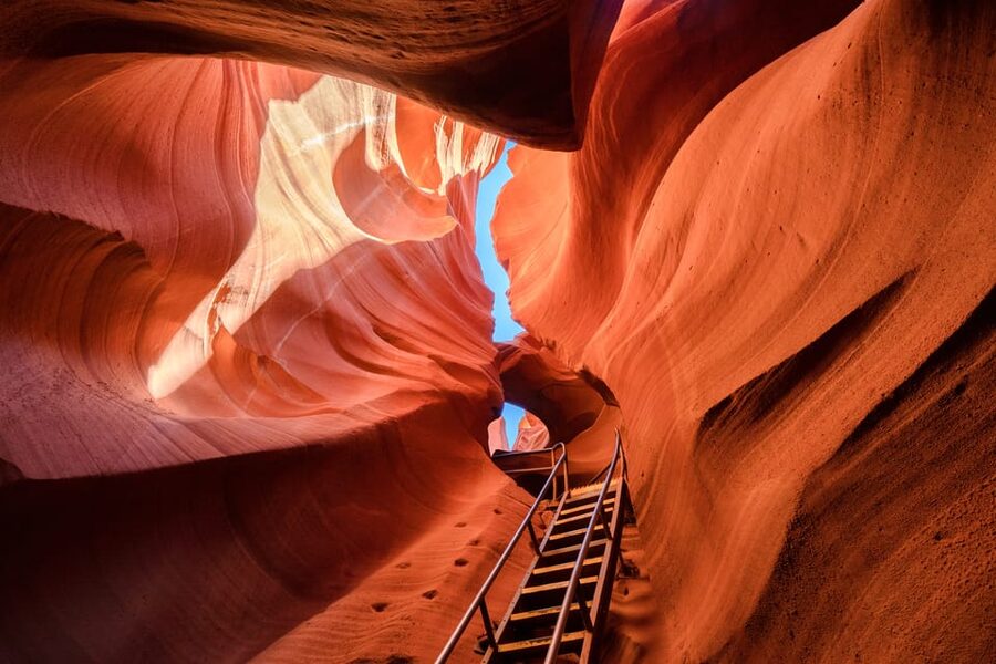 Page: Lower Antelope Canyon Prime-Time Guided Tour - Who should choose this tour?
