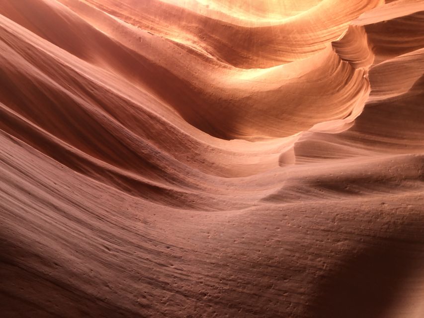 Page: Lower Antelope Canyon Tour with Trained Navajo Guide - Who should book this Lower Antelope Canyon tour?