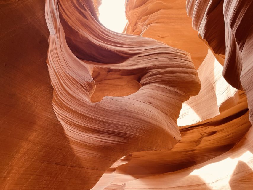Page: Lower Antelope Canyon Tour with Trained Navajo Guide - Why Lower Antelope Canyon is worth your time