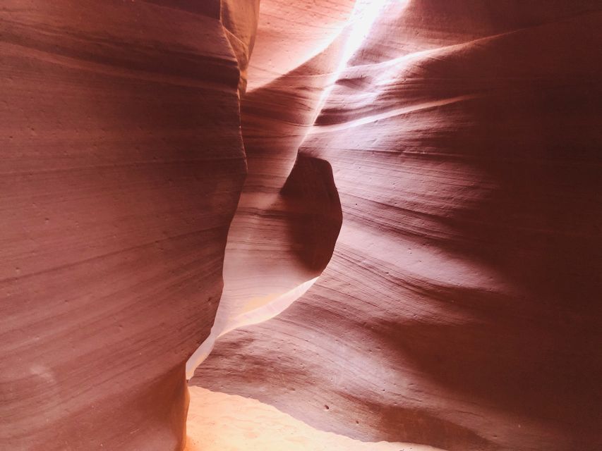 Page: Lower Antelope Canyon Tour with Trained Navajo Guide - Crowds, pace, and the tradeoff of a short tour