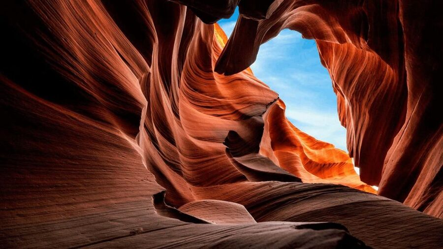 Page: Upper Antelope Canyon Prime Time Entry & Navajo Guide. - Why Upper Antelope Canyon is worth seeing
