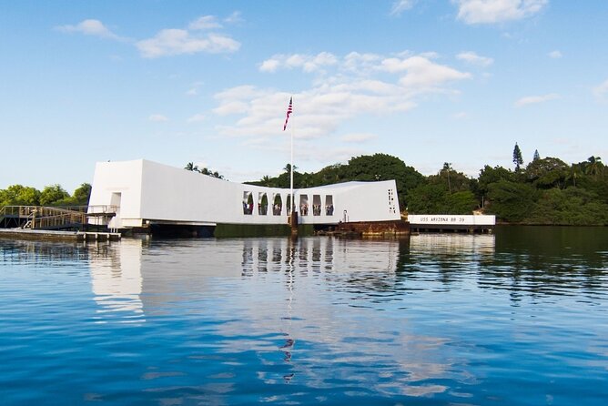 Pearl Harbor & USS Arizona Small-Group Tour [Early Access] - Downtown Honolulu after the memorial