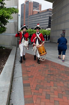 Philadelphia and Amish Country, 1-Day Tour from NYC - City views, Benjamin Franklin Parkway, and the Rocky Steps