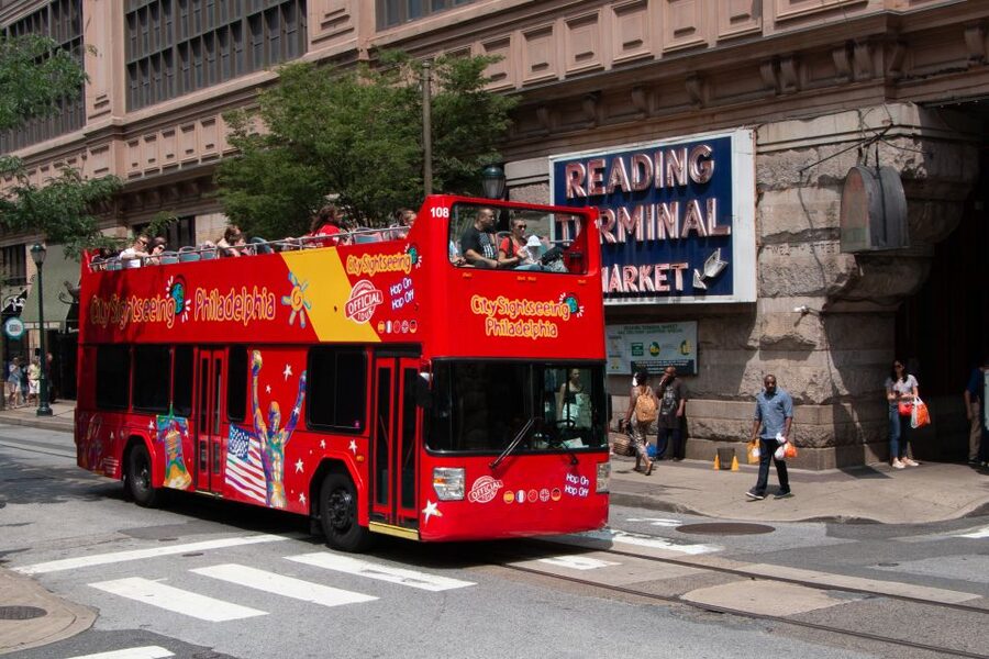 Philadelphia: Double-Decker Hop-on Hop-off Sightseeing Tour - Start with the 90-minute loop